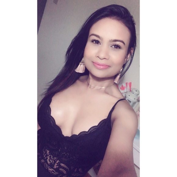 Meet your Posher, Mala - Picture 3 of 5